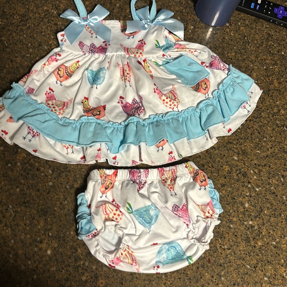 None brand but bought at a local Florida boutique Sz said 12-18m